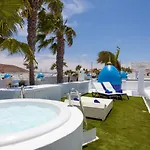 82 Villa Corralejo