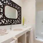 82 فيلة