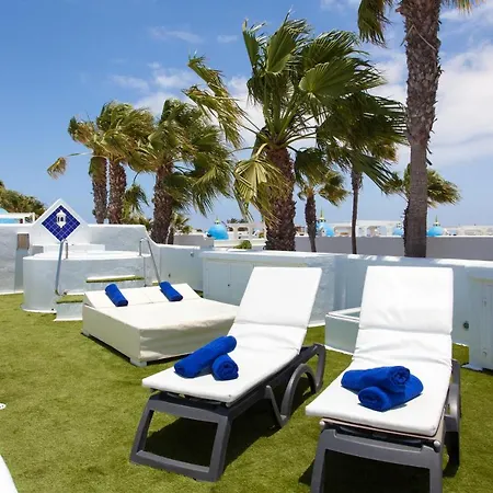 82 * Corralejo
